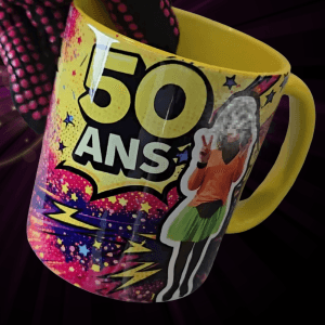 mug anniversaire personnalisé, mug prénom année, tasse personnalisée anniversaire, cadeau anniversaire original, mug pop art personnalisé, cadeau personnalisé fun, mug édition limitée, idée cadeau anniversaire